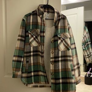 Womens Large Plaid Shirt Jacket - Green & White with Fur Inside